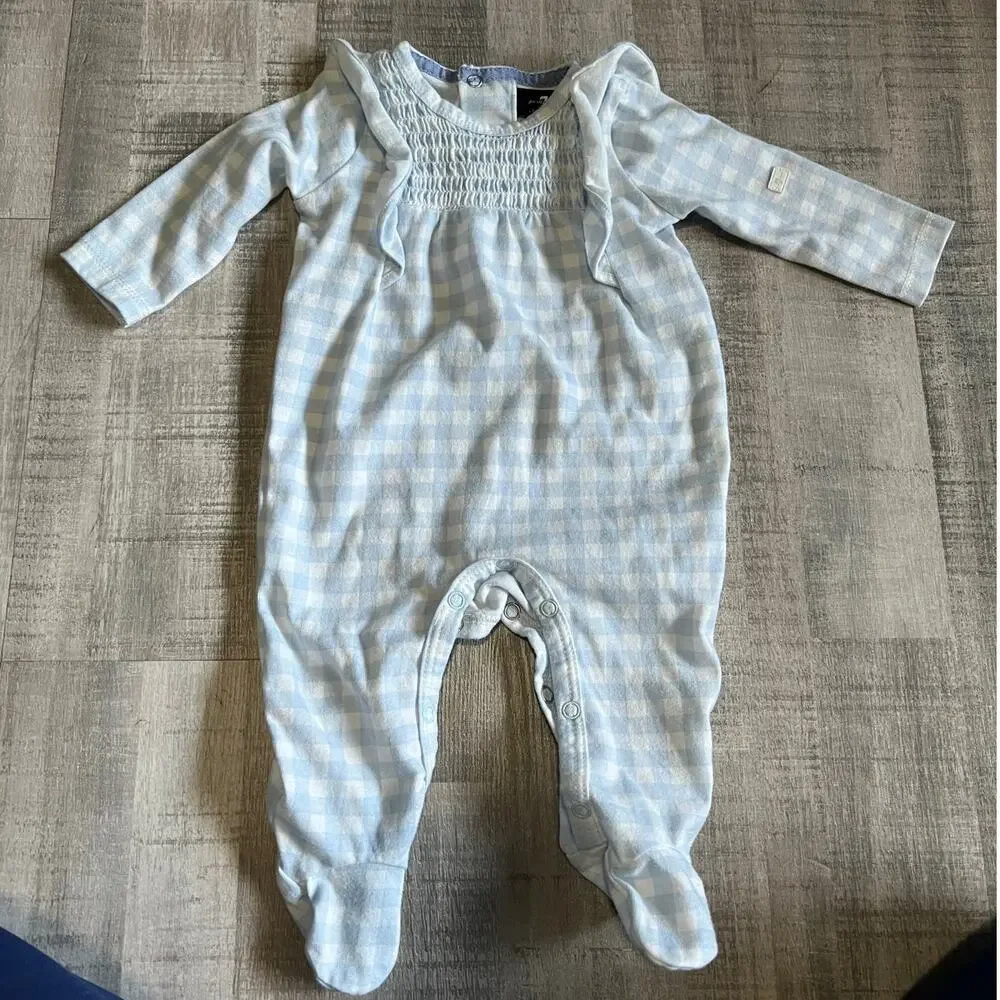 7 For All Mankind Baby Pajamas Footed coverall Size 0-3 M
